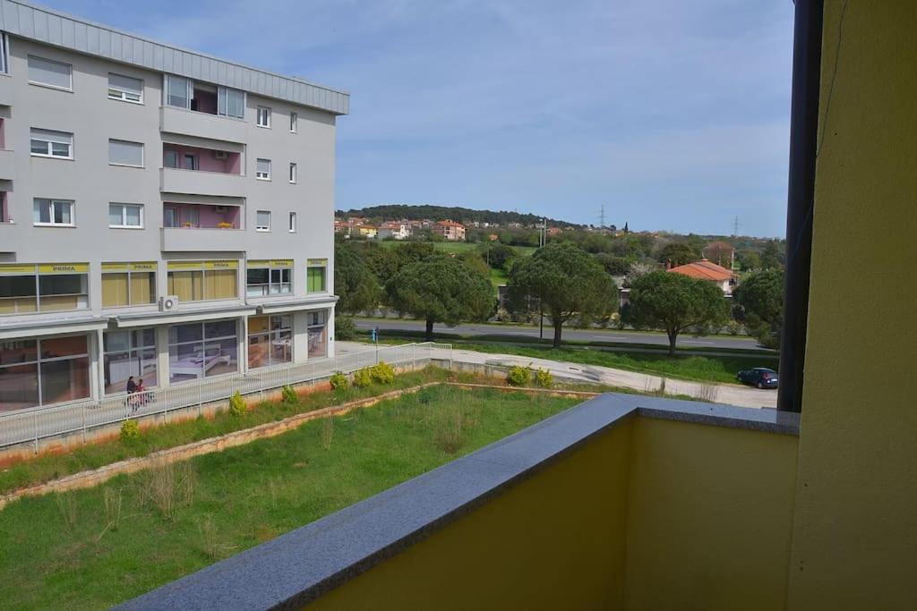 Apartman Ana Pula - Calm, Free Parking, Close To Center Dış mekan fotoğraf