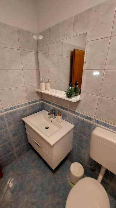 Apartman Ana Pula - Calm, Free Parking, Close To Center Dış mekan fotoğraf