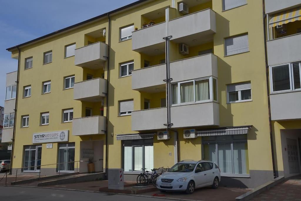 Apartman Ana Pula - Calm, Free Parking, Close To Center Dış mekan fotoğraf